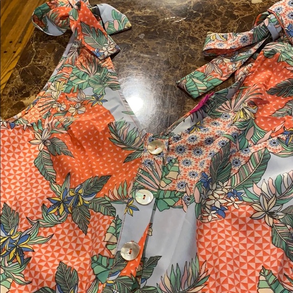 Romper - Picture 2 of 4